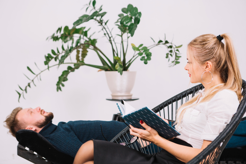 Partial Hospitalization Program for Anxiety and Depression: Why It’s More Than Just Group Therapy